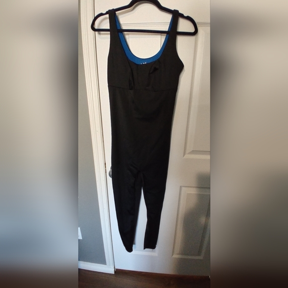 Bodycon suit - Picture 2 of 4